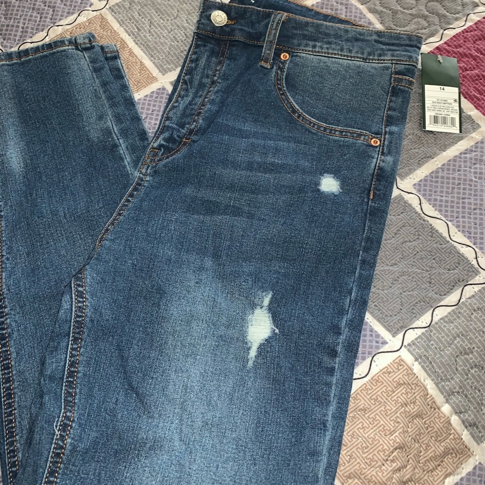 Jeans